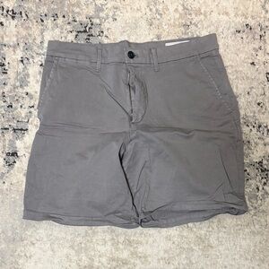 GAP Men's Charcoal Flat Front Shorts